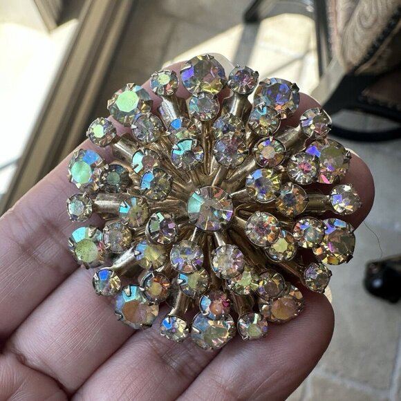VTG Flower Brooch Pin Layered Aurora Borealis Rhinestones Sparkly 2"‎ - Picture 4 of 9